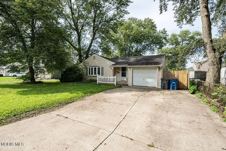 1750 Newport Avenue, Toledo, OH 43613 - #2