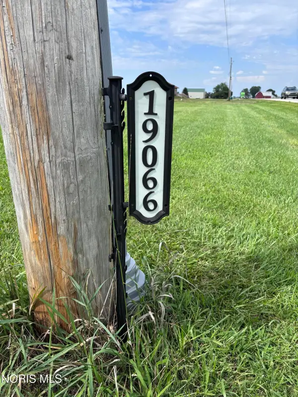 19066 W State Route 163, Genoa, OH 43430