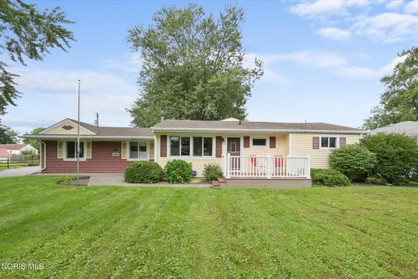 165 N Yarrow Street, Oregon, OH 43616