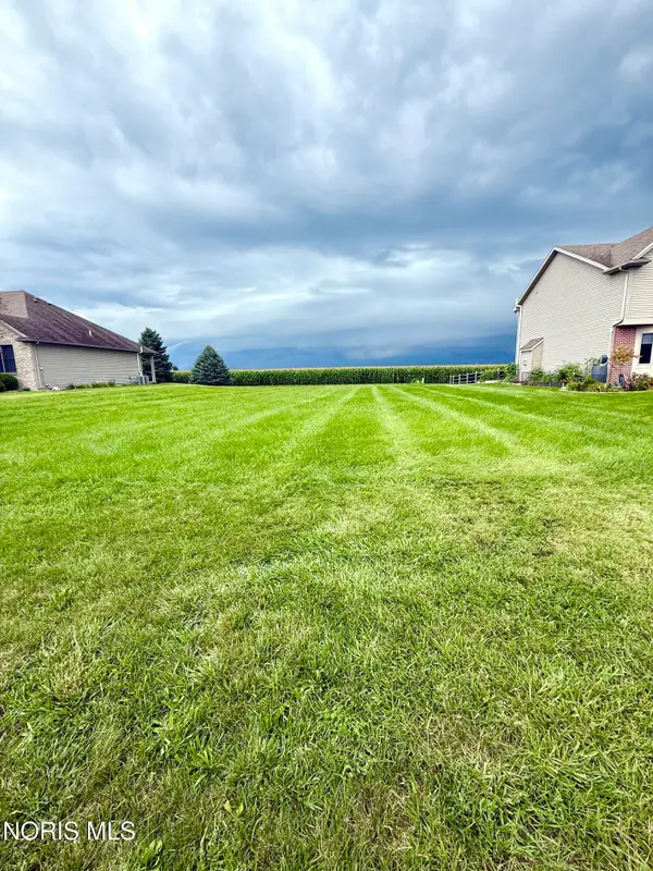 1096 Westridge Drive, Waterville, OH 43566