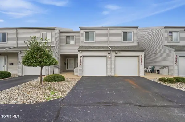 2534 W Village Drive, Toledo, OH 43614