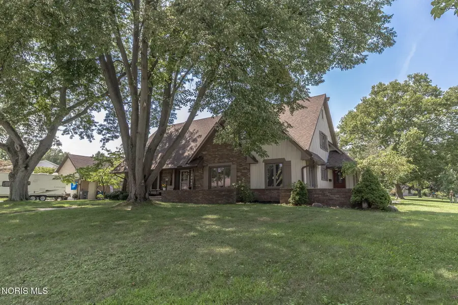 2240 Tanglewood Drive, Toledo, OH 43614 - #3