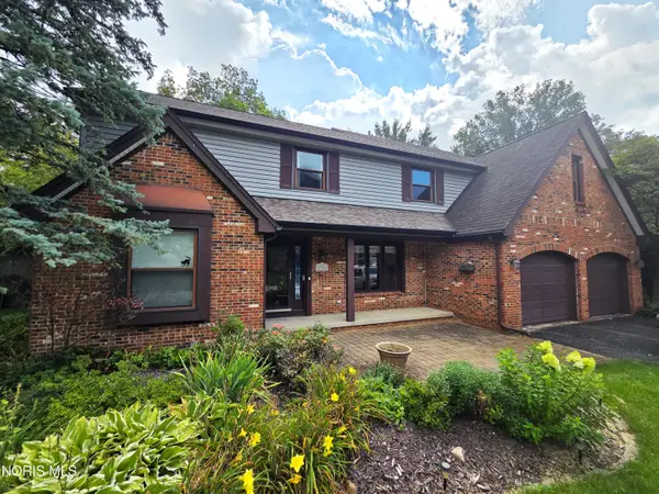 2716 Stoneleigh Drive, Toledo, OH 43617