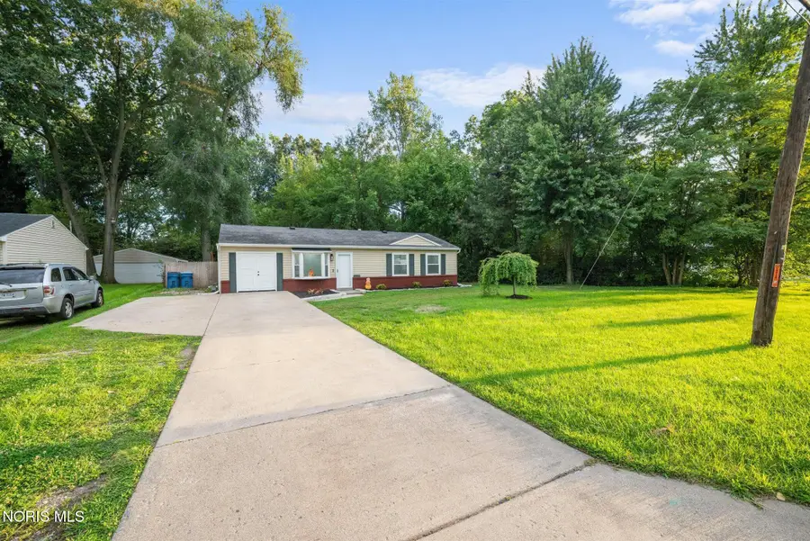 6621 Hill Avenue, Toledo, OH 43615 - #3