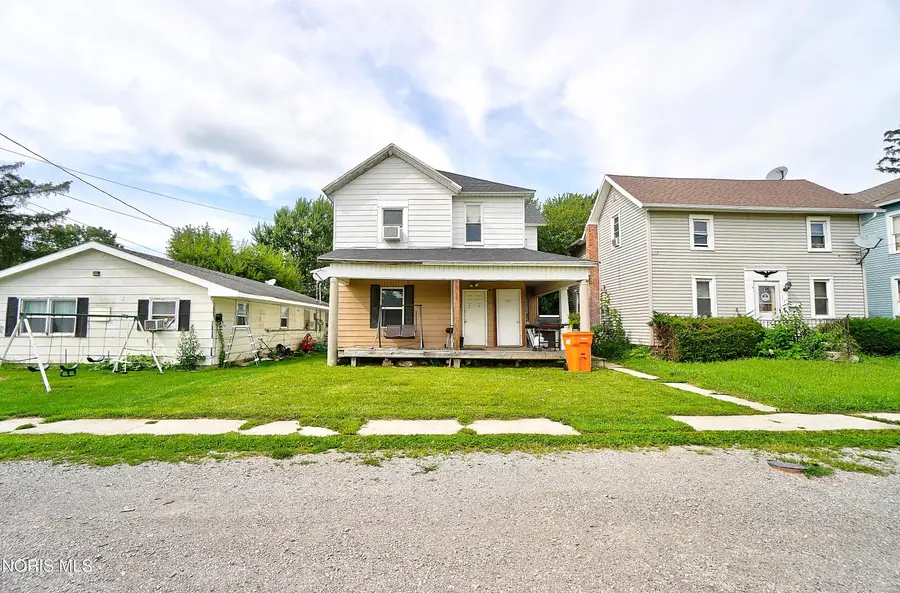 130 Monroe Avenue, Findlay, OH 45840 - #2