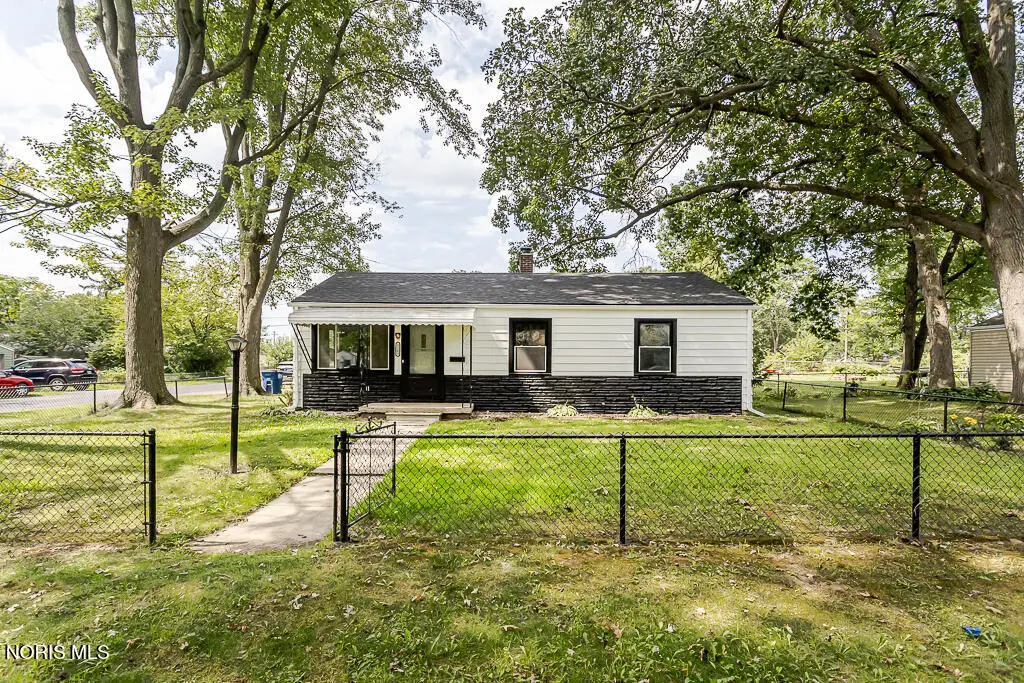 5203 Adella Street, Toledo, OH 43613 - #1