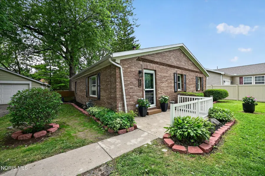 117 N Goodrich Street, Oregon, OH 43616 - #3