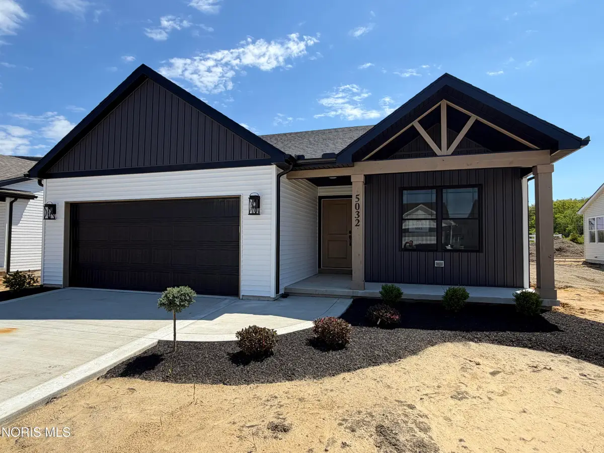 5032 Easton Drive, Oregon, OH 43616 - #1