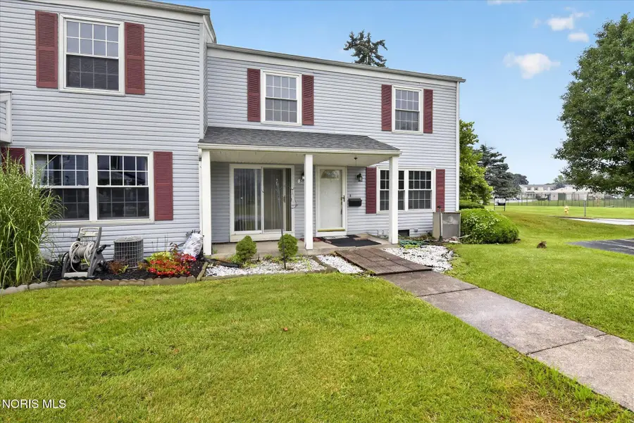 3766 Lakepointe Drive, Northwood, OH 43619 - #2