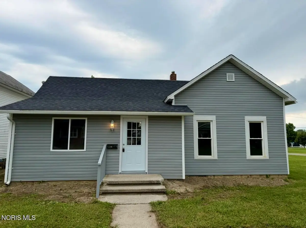 206 Summit Street, Defiance, OH 43512 - #1