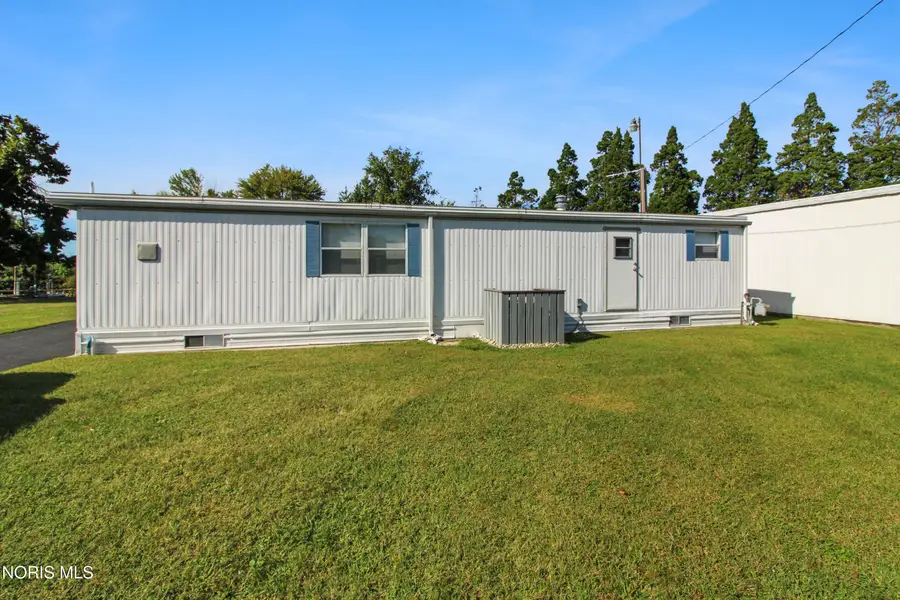 2825-2835 W Rising Sun Road, Port Clinton, OH 43452 - #3