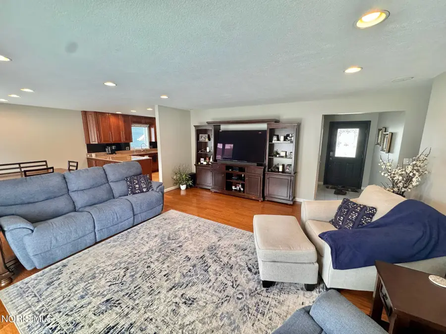 143 Laurie Drive, Bryan, OH 43506 - #3