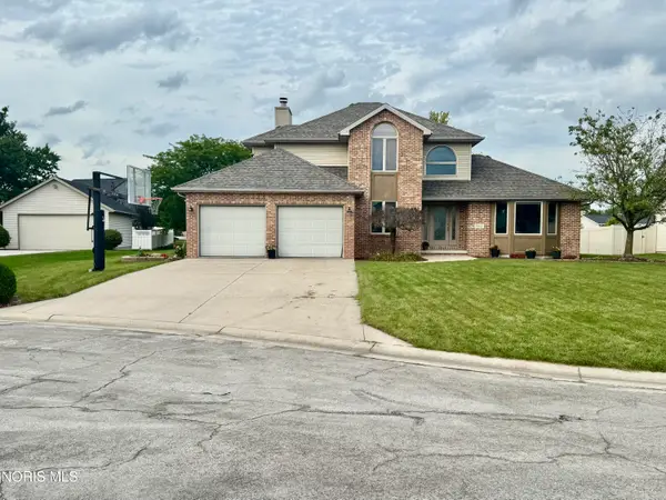 1262 Hilton Head Court, Defiance, OH 43512