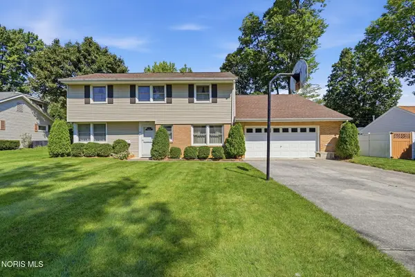 216 Esther Lane, Findlay, OH 45840