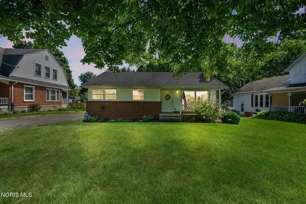 207 S Damascus Street, Liberty Center, OH 43532