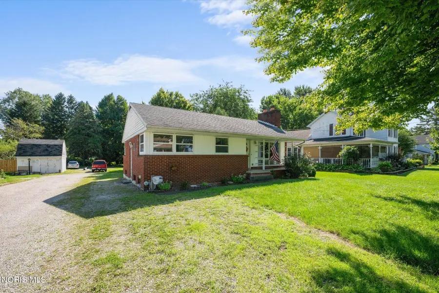 207 S Damascus Street, Liberty Center, OH 43532 - #3