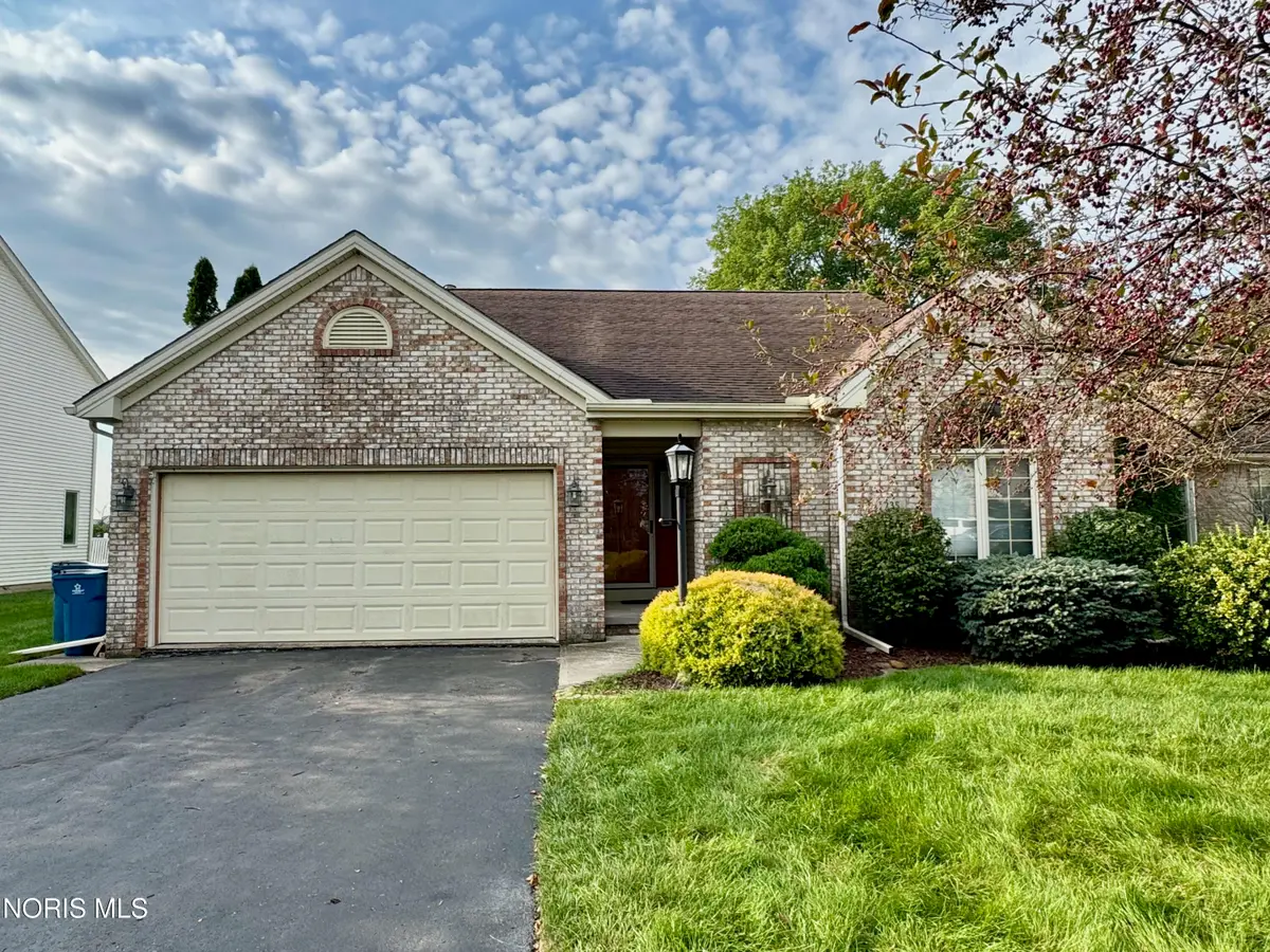 7235 Twin Lakes Road, Perrysburg, OH 43551 - #1