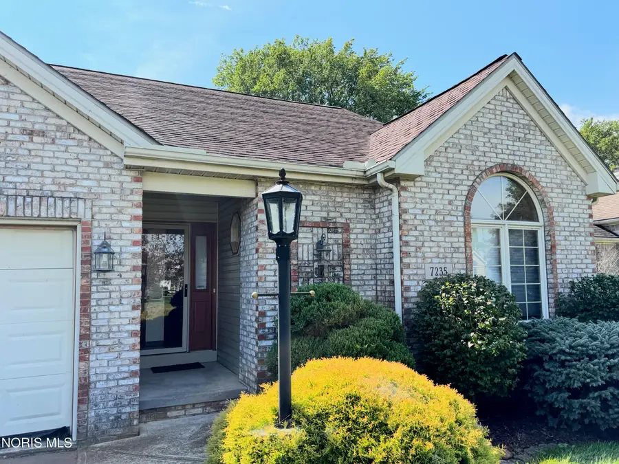 7235 Twin Lakes Road, Perrysburg, OH 43551 - #2
