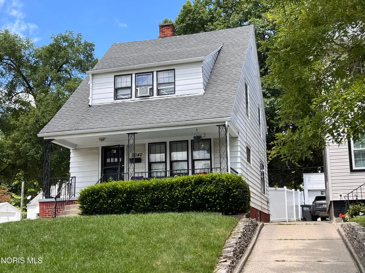 2042 Southmoor Drive, Toledo, OH 43609 - #1