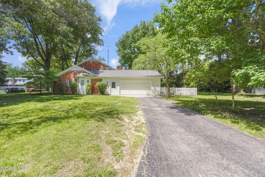 3610 Chesterton Drive, Toledo, OH 43615 - #3