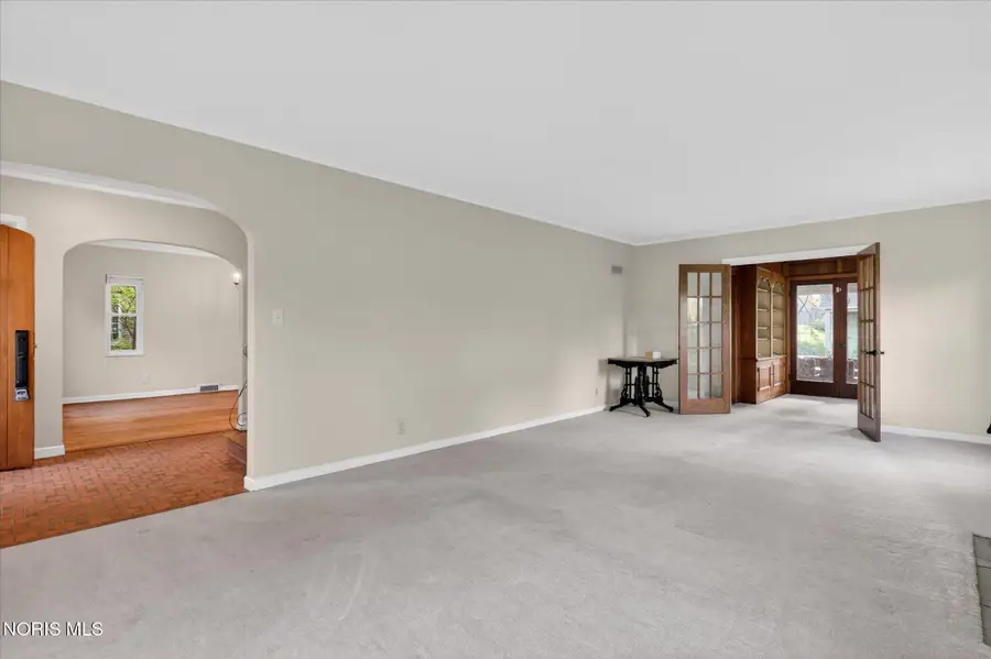 2204 Orchard Road, Toledo, OH 43606 - #3