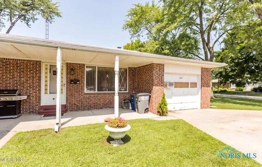 5829 Benalex Drive, Toledo, OH 43612 - #3