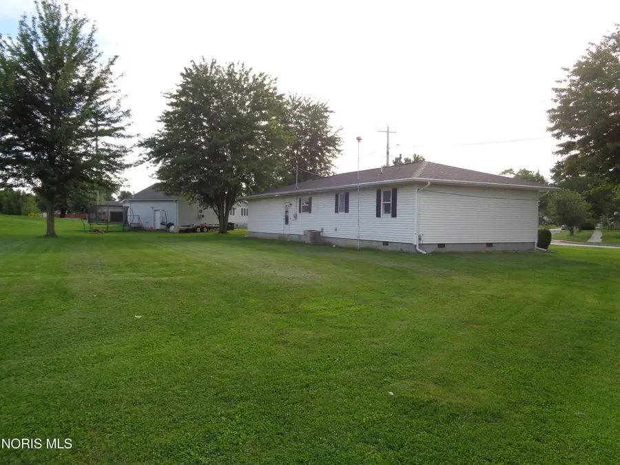 20 N Belmore Street, Leipsic, OH 45856 - #3