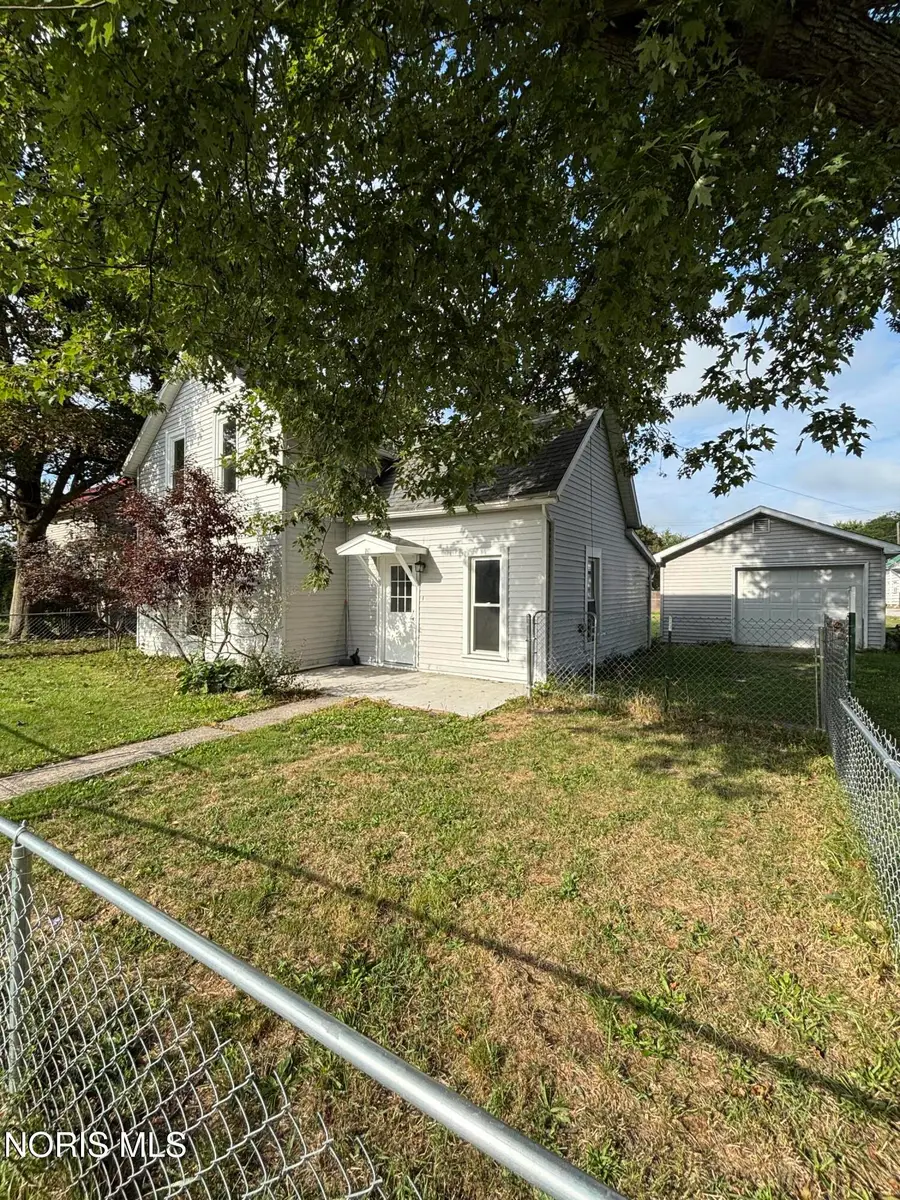 120 S Taylor Street, Sherwood, OH 43556 - #3