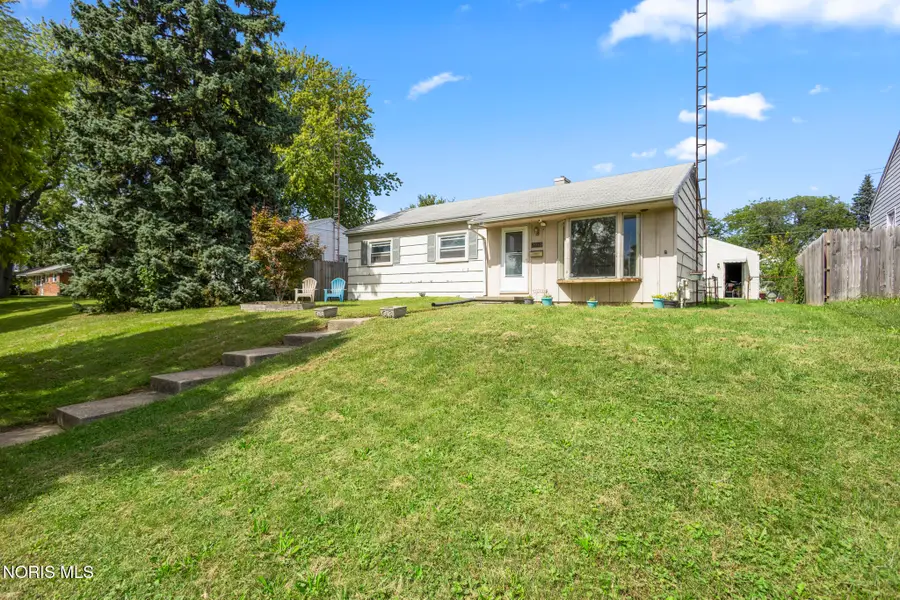 2039 N Ravine Parkway, Toledo, OH 43605 - #2