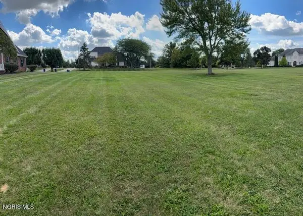 3254 Riverwood Court, Perrysburg, OH 43551