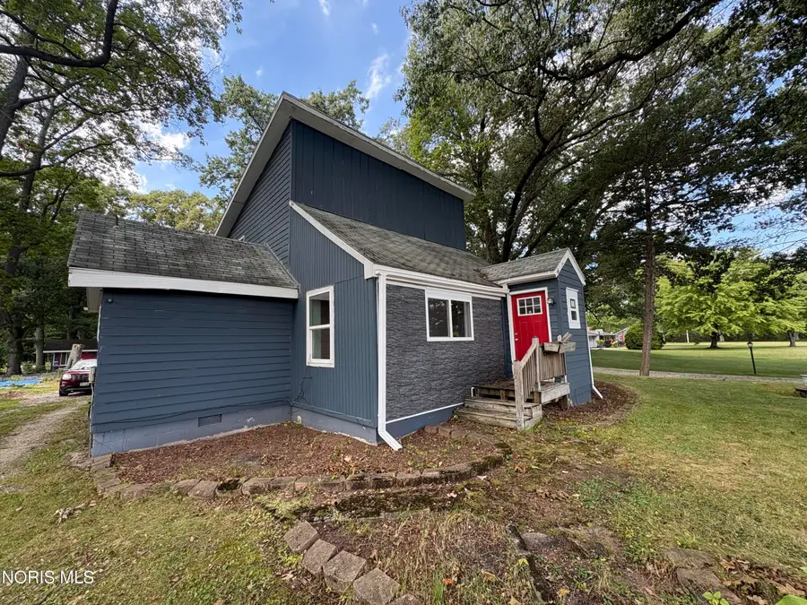 2414 S Berkey Southern Road, Swanton, OH 43558 - #2