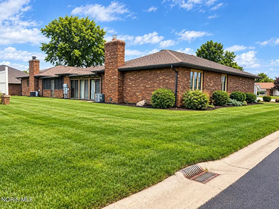601 Chinook Avenue, Defiance, OH 43512 - #2