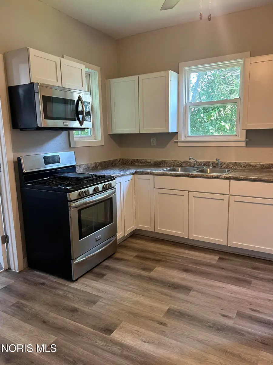 4112 Lewis Avenue, Toledo, OH 43612 - #3