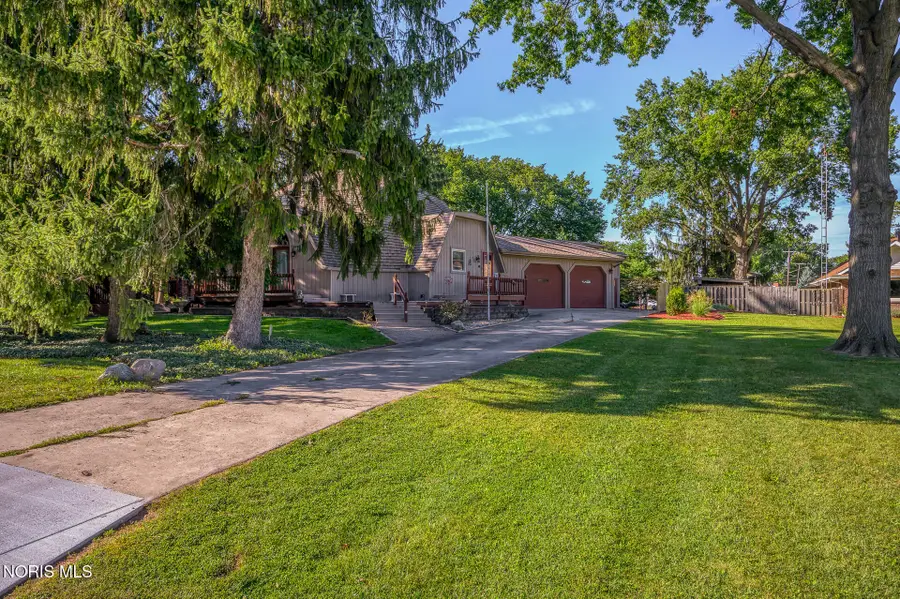 624 Marilyn Drive, Rossford, OH 43460 - #2