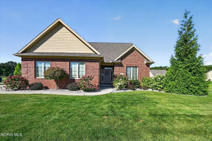 902 Pine Valley Drive, Bowling Green, OH 43402 - #3