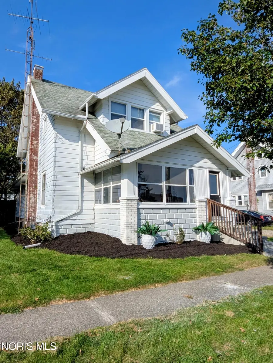 401 E Baubice Street, Pioneer, OH 43554 - #2