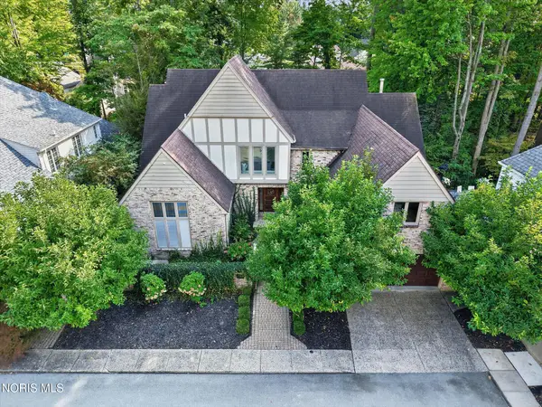 22 Exmoor, Ottawa Hills, OH 43615