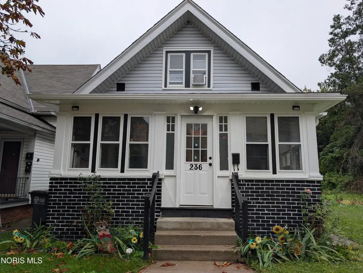 236 Dexter Street, Toledo, OH 43608 - #1