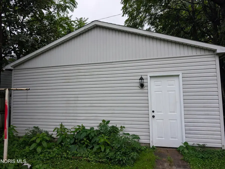 236 Dexter Street, Toledo, OH 43608 - #2