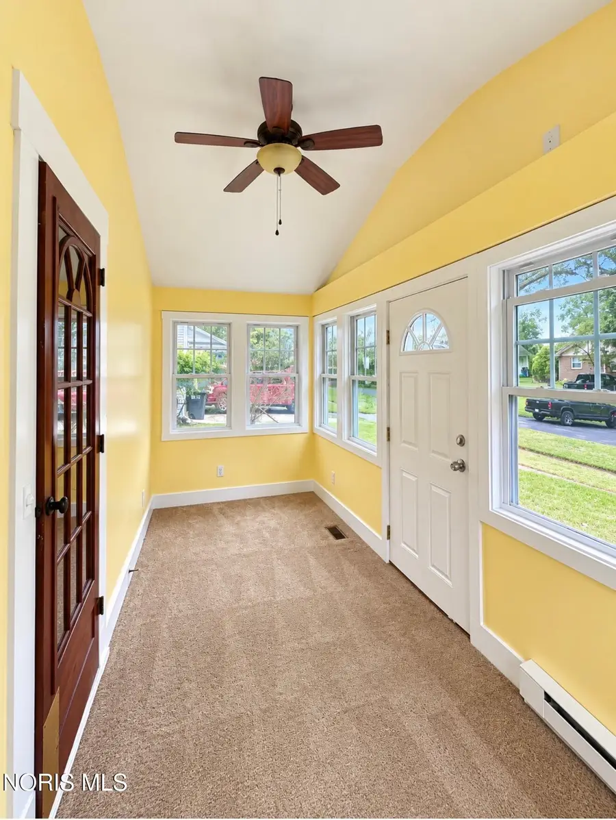 5458 Gay Street, Toledo, OH 43613 - #2
