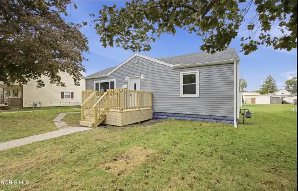 242 Sycamore Street, Fostoria, OH 44830