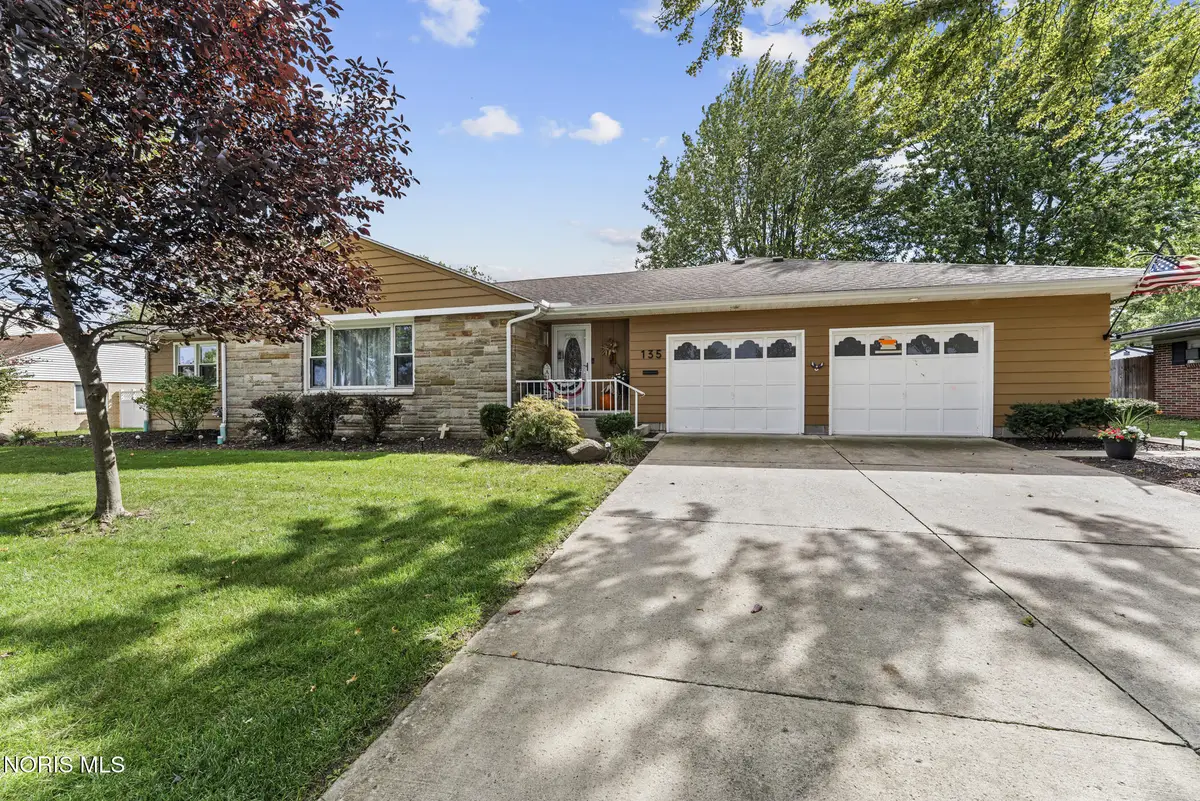 135 Northcliff Drive, Findlay, OH 45840 - #1