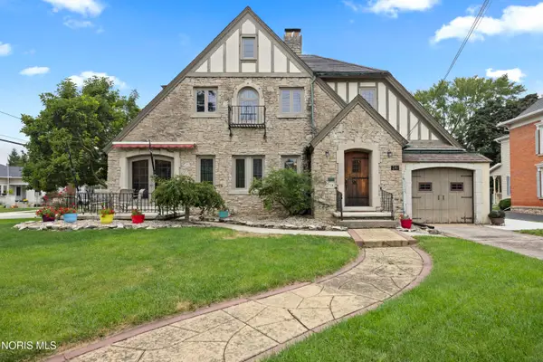 240 E Water Street, Oak Harbor, OH 43449