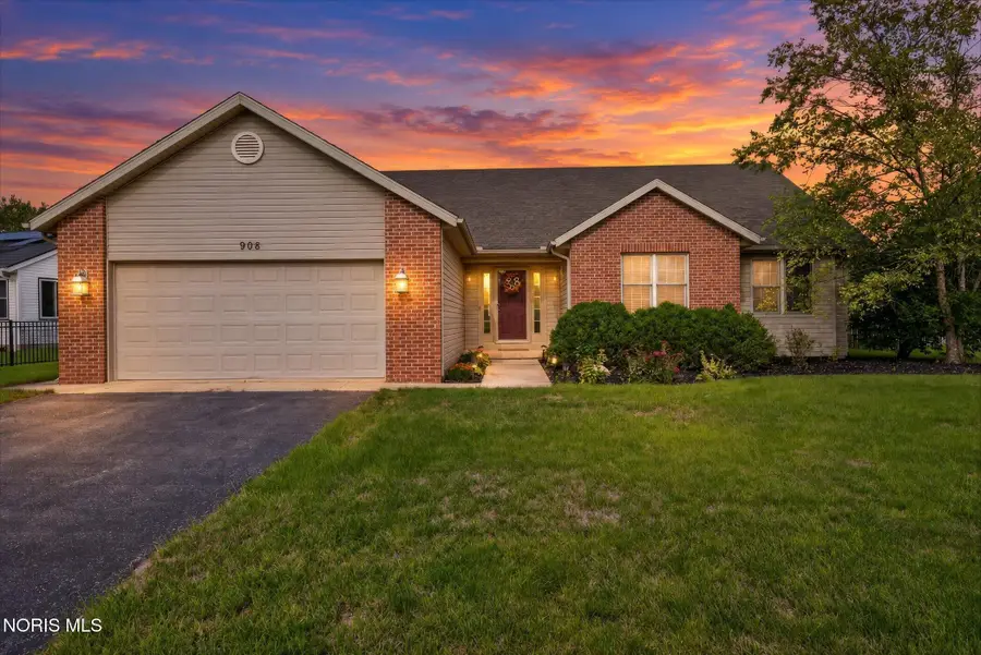 908 Tarra Oaks Drive, Findlay, OH 45840 - #2