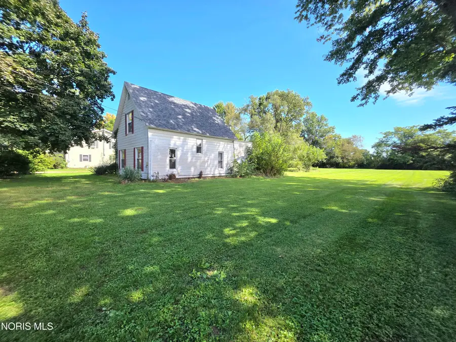 146 Stahl Street, Bradner, OH 43406 - #3