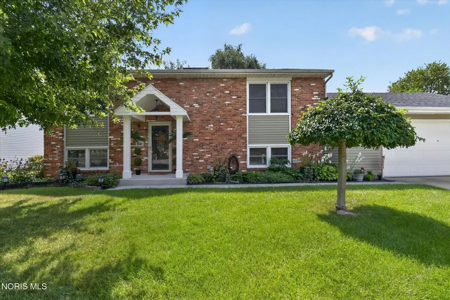 1041 E Elm Tree Road, Rossford, OH 43460 - #2