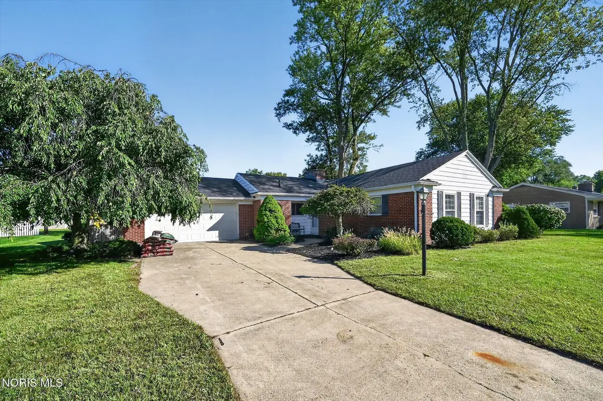 5040 Macklyn Drive, Toledo, OH 43615 - #1
