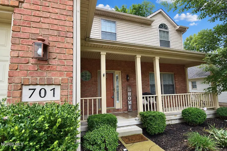 701 Whisperlake Rd, Holland, OH 43528 - #2