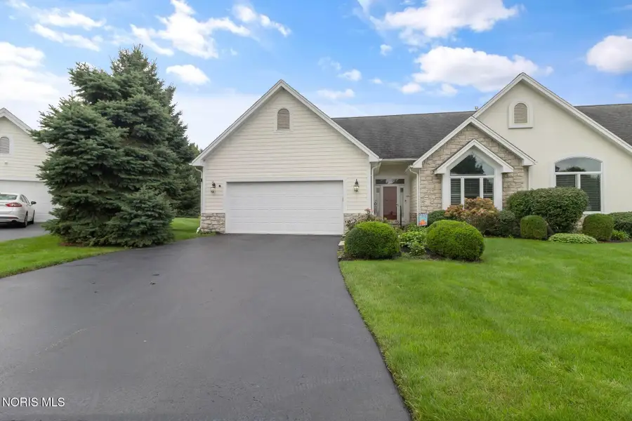 4827 Marble Cliff Boulevard, Sylvania, OH 43560 - #3