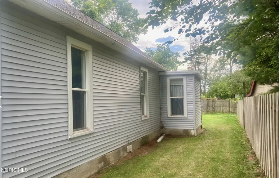 415 Central Avenue, Findlay, OH 45840 - #2